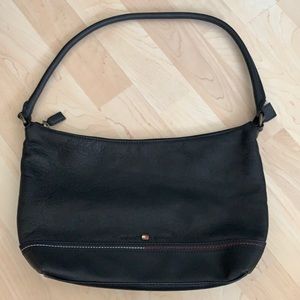 Tommy Hilfiger Leather Vintage Shoulder Bag Black